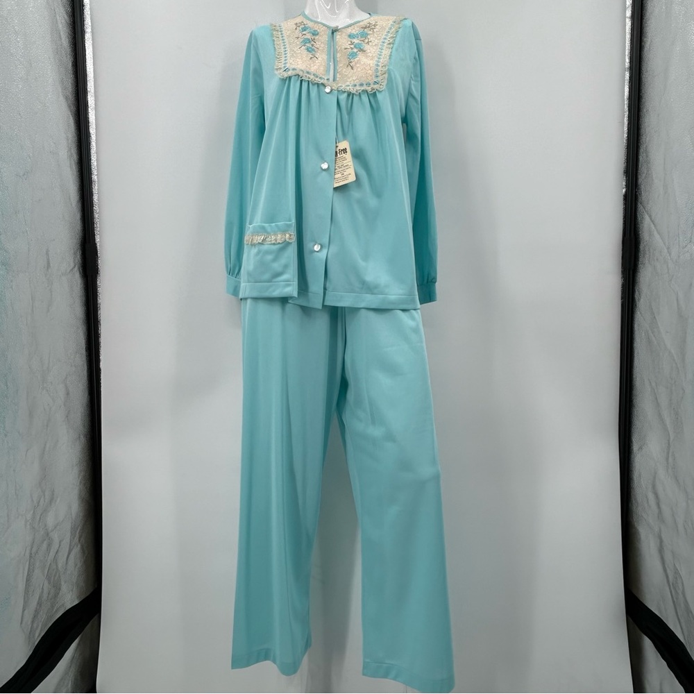 *** Vintage Komar Pajamas *** 34